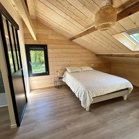 Maison Dans Les Bois 펜션 Lacquy