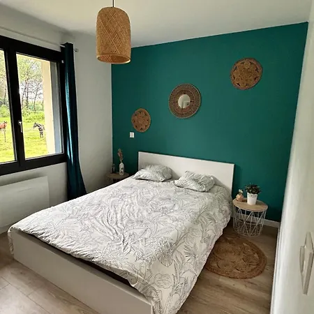 Maison Dans Les Bois Lacquy